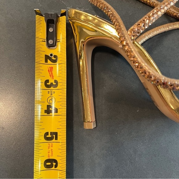 NWT Steve Madden sz 6 Uplift gold metallic heels - Picture 14 of 16